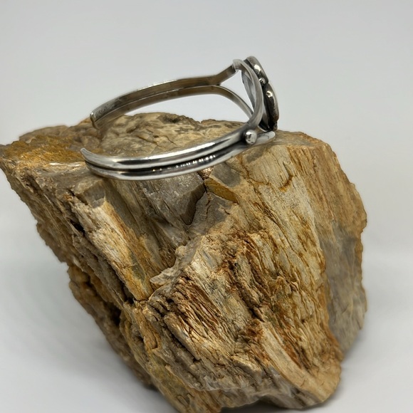 Opal and silver cuff - Picture 4 of 4